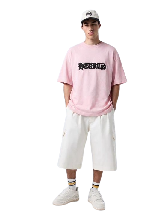 Boxy fit. Oversized. streetwear