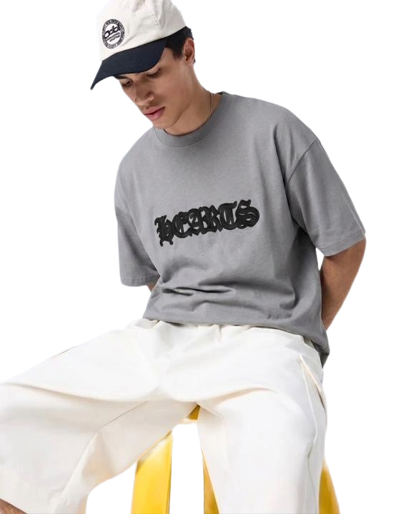 Boxy fit. Oversized. streetwear