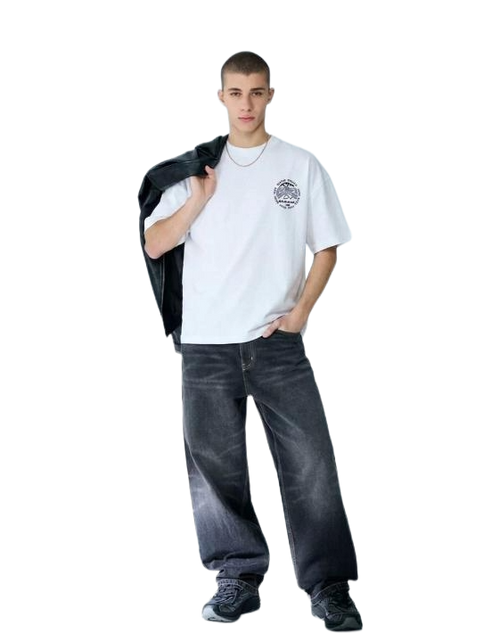 Boxy fit streetwear Oversized